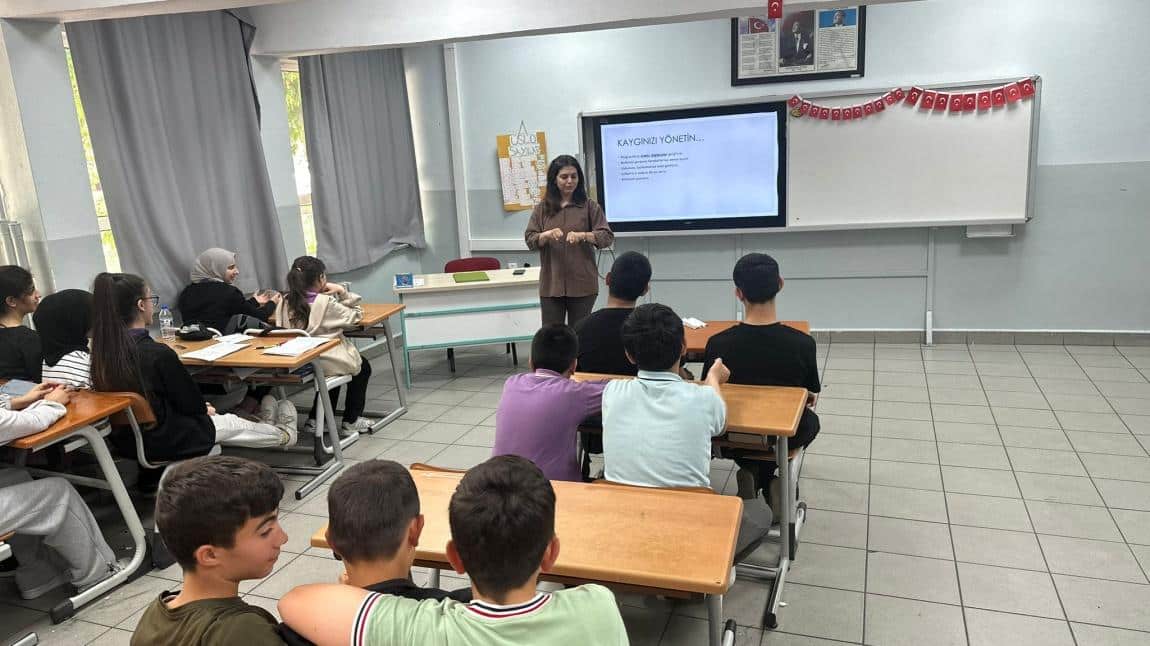 LGS Öğrencileri Bilgilendirme ve Motivasyon Semineri
